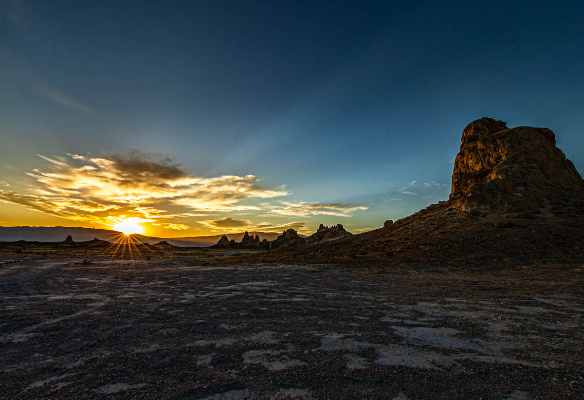 AB4W7793-Edit.jpg : Trona Pinnacles 의아침