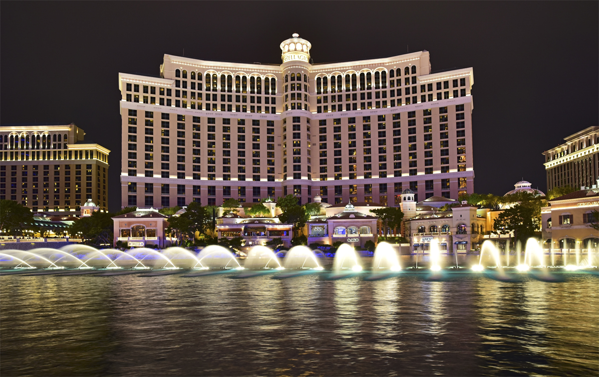 DSC_6960 PS Tilt Crop 1200px.jpg : The Icon in Action; Fountain of Bellagio