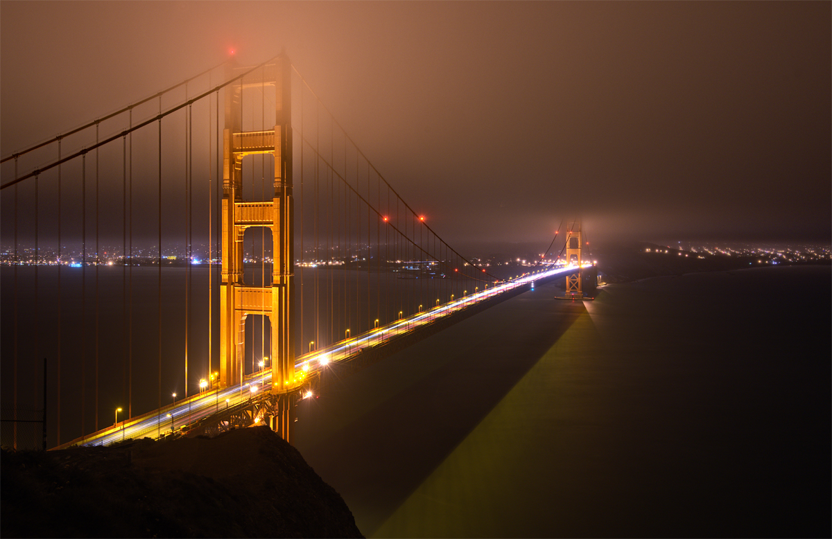 DSC_6250 copy PS Crop 1200px.jpg : Foggy Night at Golden Gate