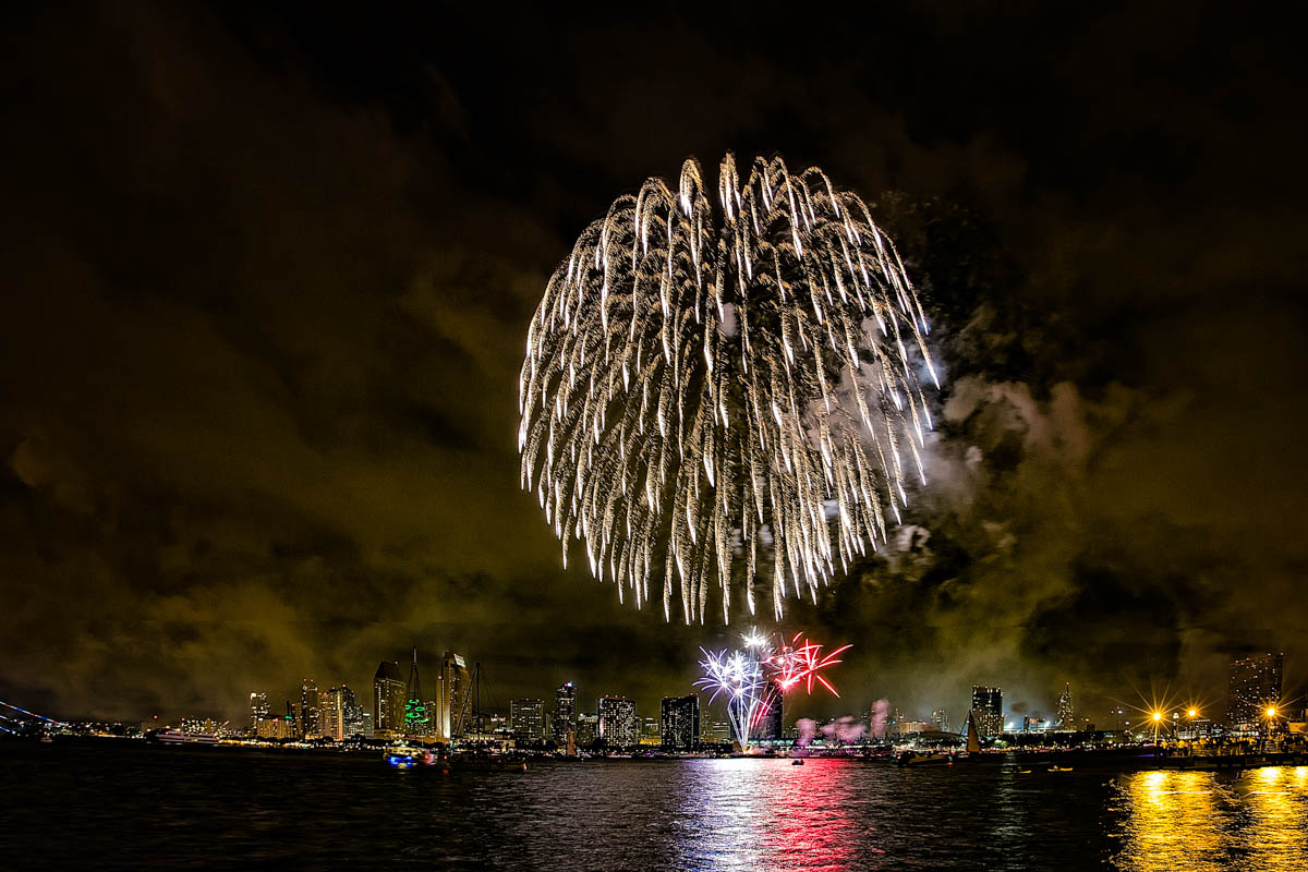 993A2891-Edit-Edit.jpg : Fireworks in Coronado