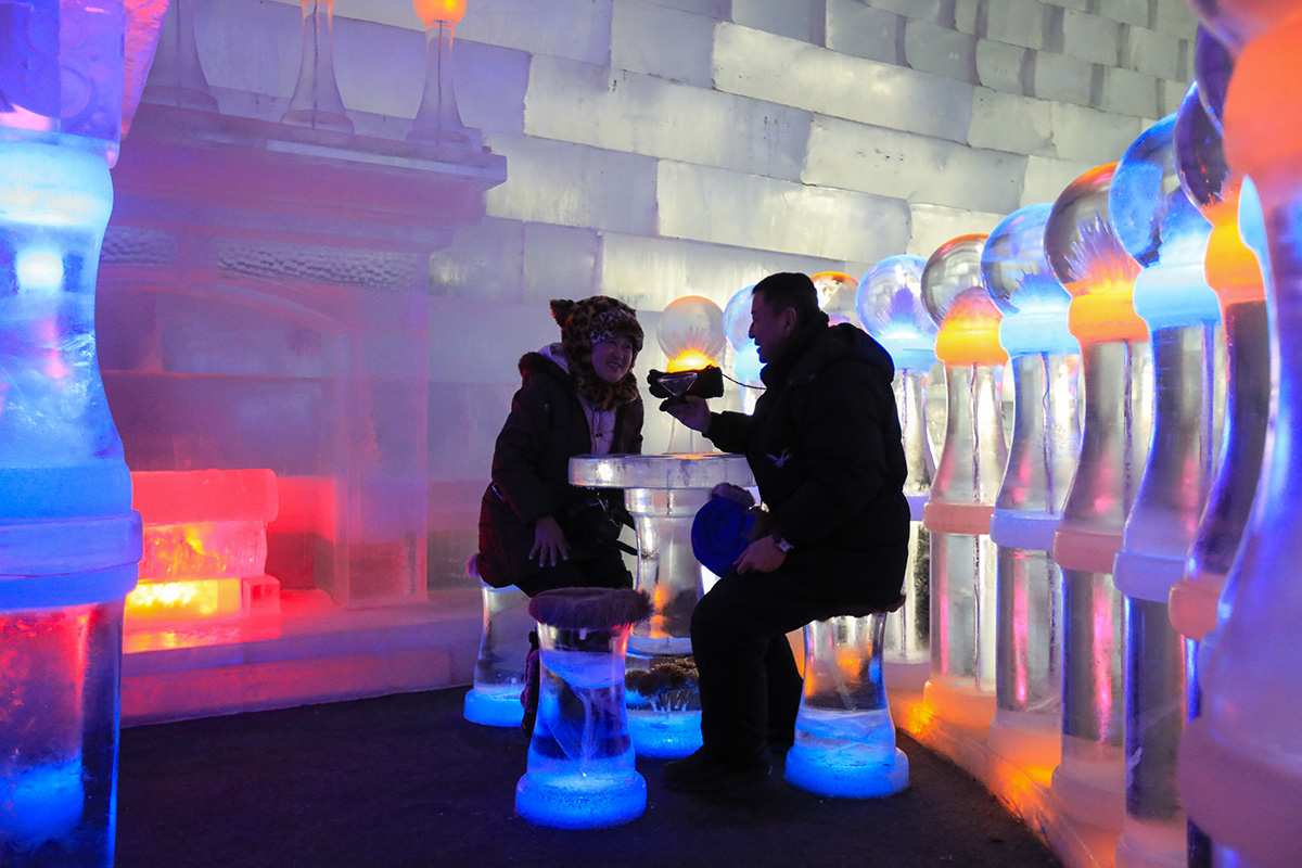 _L4A1127-1a.jpg : ICE MUSIUM